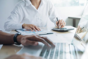 ¿Buscas información sobre el Libro de Remuneraciones? Estás en el lugar adecuado, entérate de cuándo entró en vigencia la implementación del LRE.